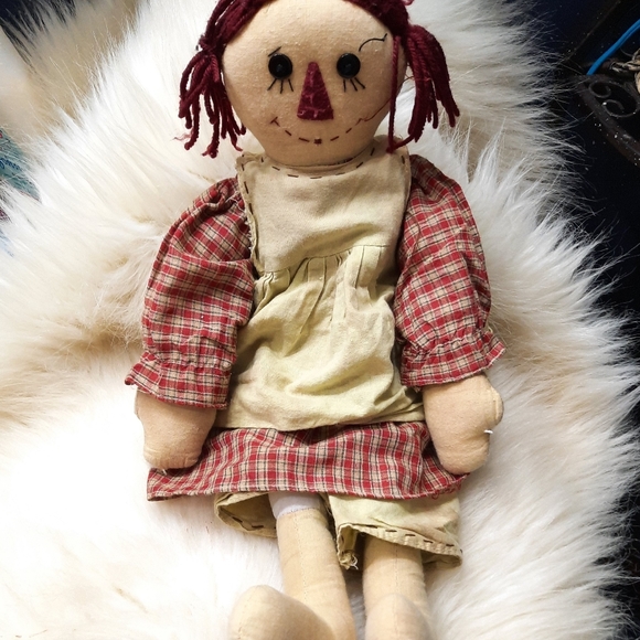 ~{Vintage}~ Primitive style fabric doll. - Picture 2 of 8